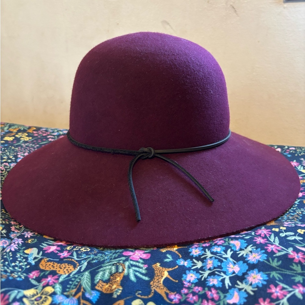 Neiman Marcus Deep Purple Women's Hat